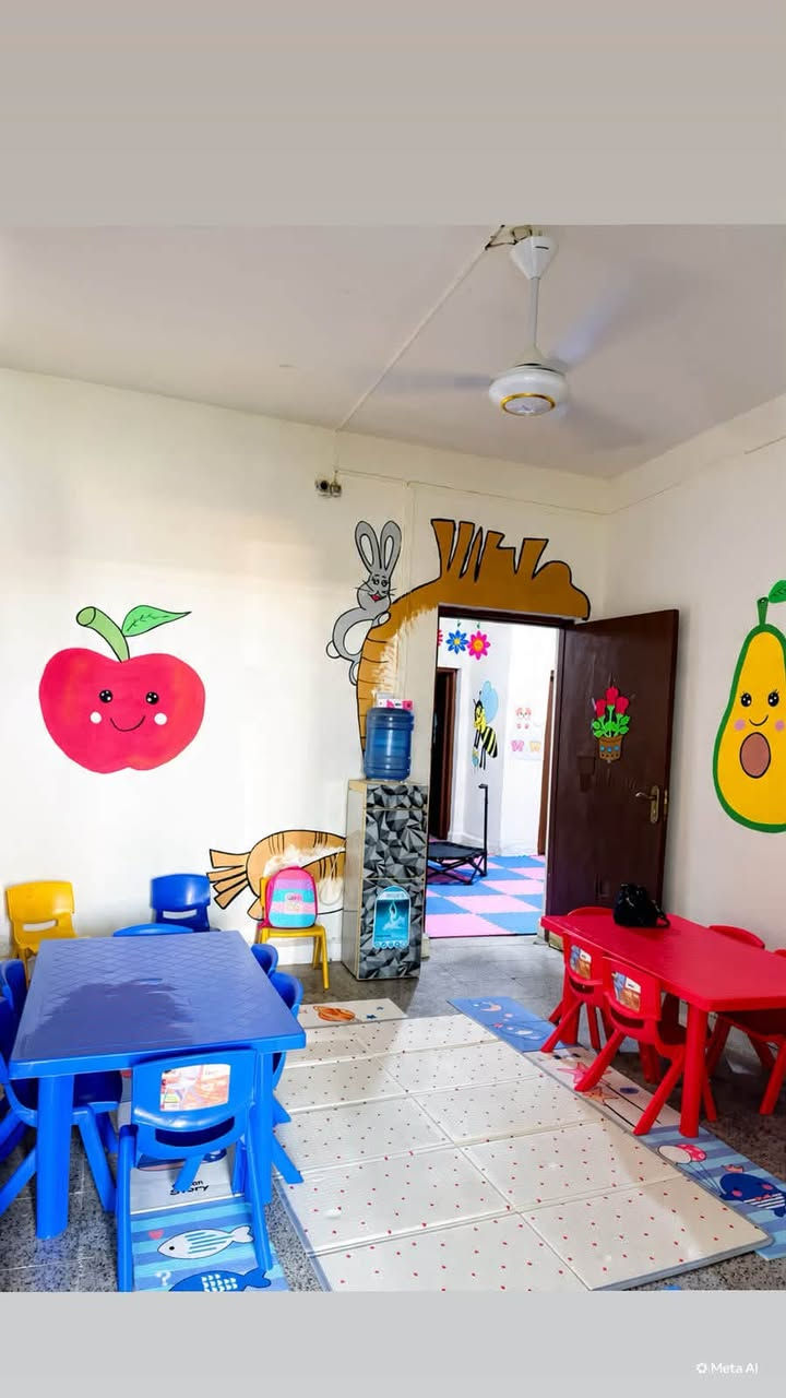 🎉 عروض الموسم الحصرية من روضة وحضانة خطوات الأمل الأهلية! 🎉
فرصتكم الذهبية لتسجيل أطفالكم بأفضل الأسعار وأرقى الخدمات التعليمية والتربوية! 🌟✨
⏰ عرض خاص ولمدة يومين فقط! ⏰
(العرض حصري ويومين فقط: الأربعاء والخميس)
✨ تفاصيل أسعار العرض:
 🚌 الأقساط مع النقل (الخط): 75,000 دينار فقط.
 🏫 الأقساط بدون نقل: 60,000 دينار فقط.
⚡ سارعوا بالحجز، المقاعد محدودة جداً! ⚡
📍 فروعنا بخدمتكم:
 🏢 الفرع الأول: حي العسكري - مقابل صيدلية كبسولة.
 🏢 الفرع الثاني: حي أم الخيل - مقابل إعدادية دمشق.
📞 للحجز والاستفسار:
اتصلوا بنا على الرقم: ***********
(أو راسلونا عبر رسائل الصفحة)
🌱 روضة خطوات الأمل.. نرافق خطواتهم الأولى نحو النجاح والتفوق!

نص مكتوب في الصور:
- Meta AI