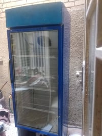 ثلاجة • للبيع