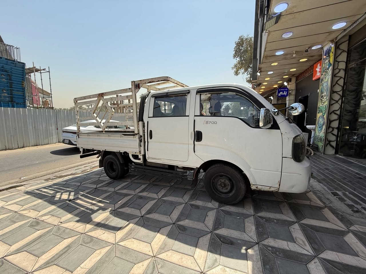 سلام عليكم
كيا حمل ٢٠١٤ سيارة نظيفة ومرتبة سنوية نهاية ٢٠٢٧  رقم دولي جديد واسط
السيارة  بلادية  بدون ضرر 
بدون صبغ
شاصيها مكفول كير ومحر مكفولات 
التبريد  تخم تاير جديد الخلفي ١٣ رافع سبرنك
مكان السيارة بغداد  
سعرها ١٣٠ وبيها مجال 
***********

