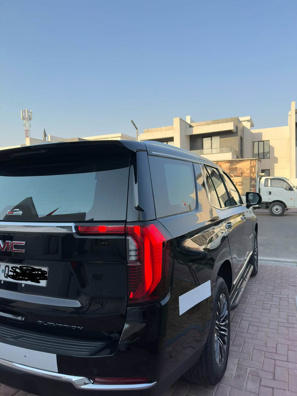 السلام عليكم…
للبيع ارخص واجدد
GMC ELEVATION 
موديل 2025 رقم بغداد ضمان شركة المنصور كفالة عامة من الصبغ والبارد والتبديل وكلشي والسيارة ماشية 
((24 الف كيلو))مواصفات السيارة: 
_كامرات 360 درجة
_محرك السيارة 8 سلندر 5.3
_رادار امامي ورادار خلفي
_داتا شو
_شاحن لا سلكي
_كشنات كهرباء
_صندوق كهرباء
_شاشة كبيرة
وبعد غيرها من المواصفات
السيارة ضمان شركة المنصور
مكان السيارة البصرة 
وسعرها 610 
للأستفسار ***********
