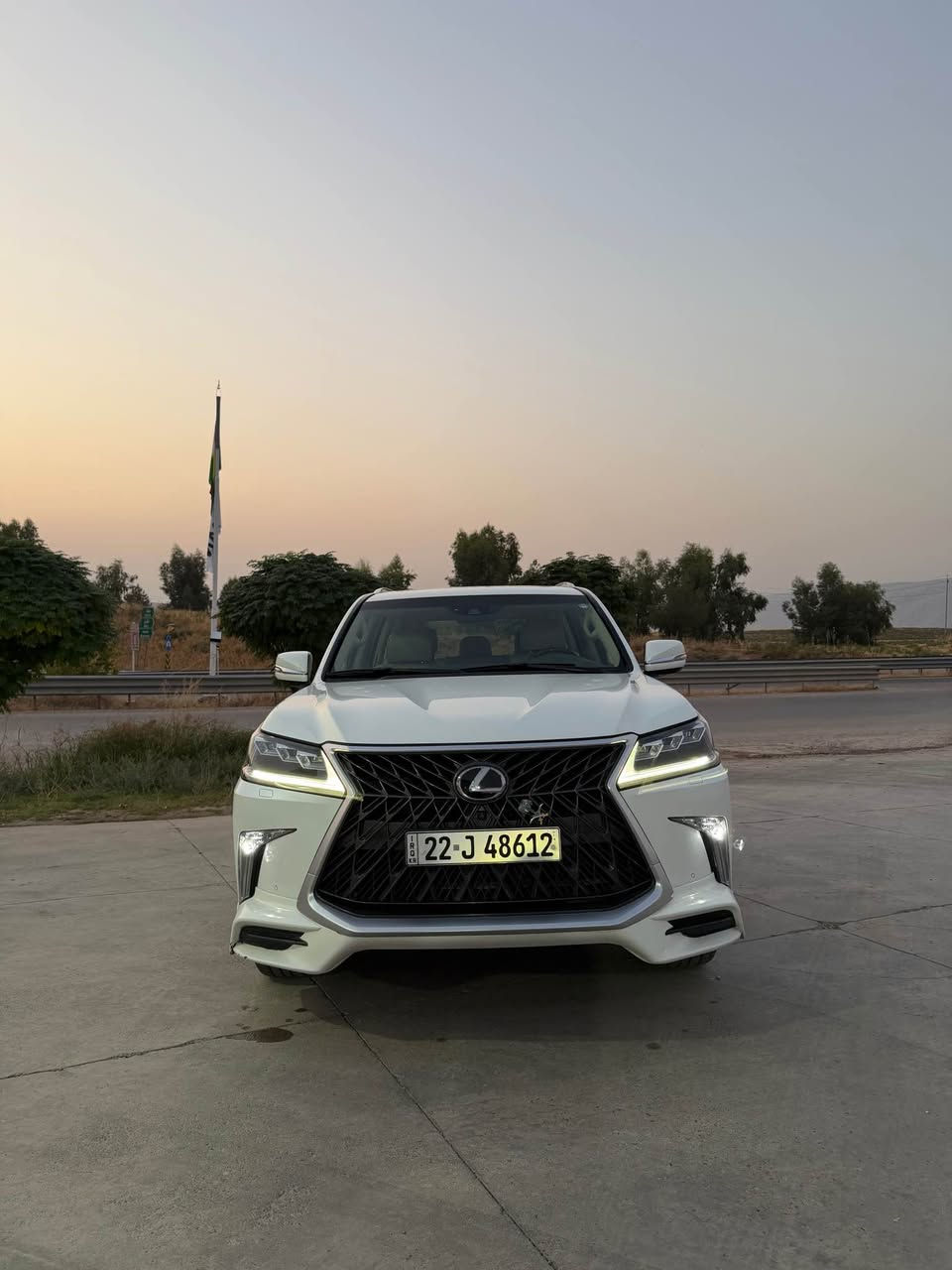 Lexus LX570 (Super Sport)
2018 
75,000 رۆیشتووە
بێ سبوخ
سعر (7) دەفتەر و مەجال
رەقەم تەلەفۆن
*********** أربيل, العراق
