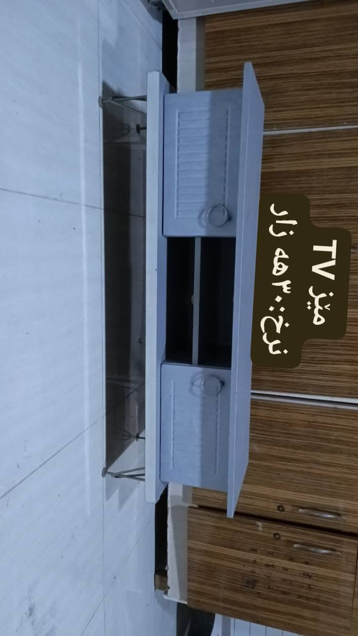ئه م ئه شیایانه بۆفرۆشتن هه موی بێعه یبن ڕه سمه کان نرخی له سه ره بۆفرۆشتن 
شوێن: سلێمانی 
تێل: *********** السليمانية, العراق

نص مكتوب في الصور:
- کانتور 6 تاک
- نرخ: 235 هه زار
- ته باخ ٤چاو فرن
- نرخ:٨٥هه زار
- تاخم م نان خواردن 6نه فه ری نرخ:110هه زار
- ده س شور و ئاوينه
- نرخ:٥٥هه زار
- میز TV
- نرخ: ۳۰۵۰۰۰ هزار
- جى پىلاو
- نرخ:٢٣هه زار