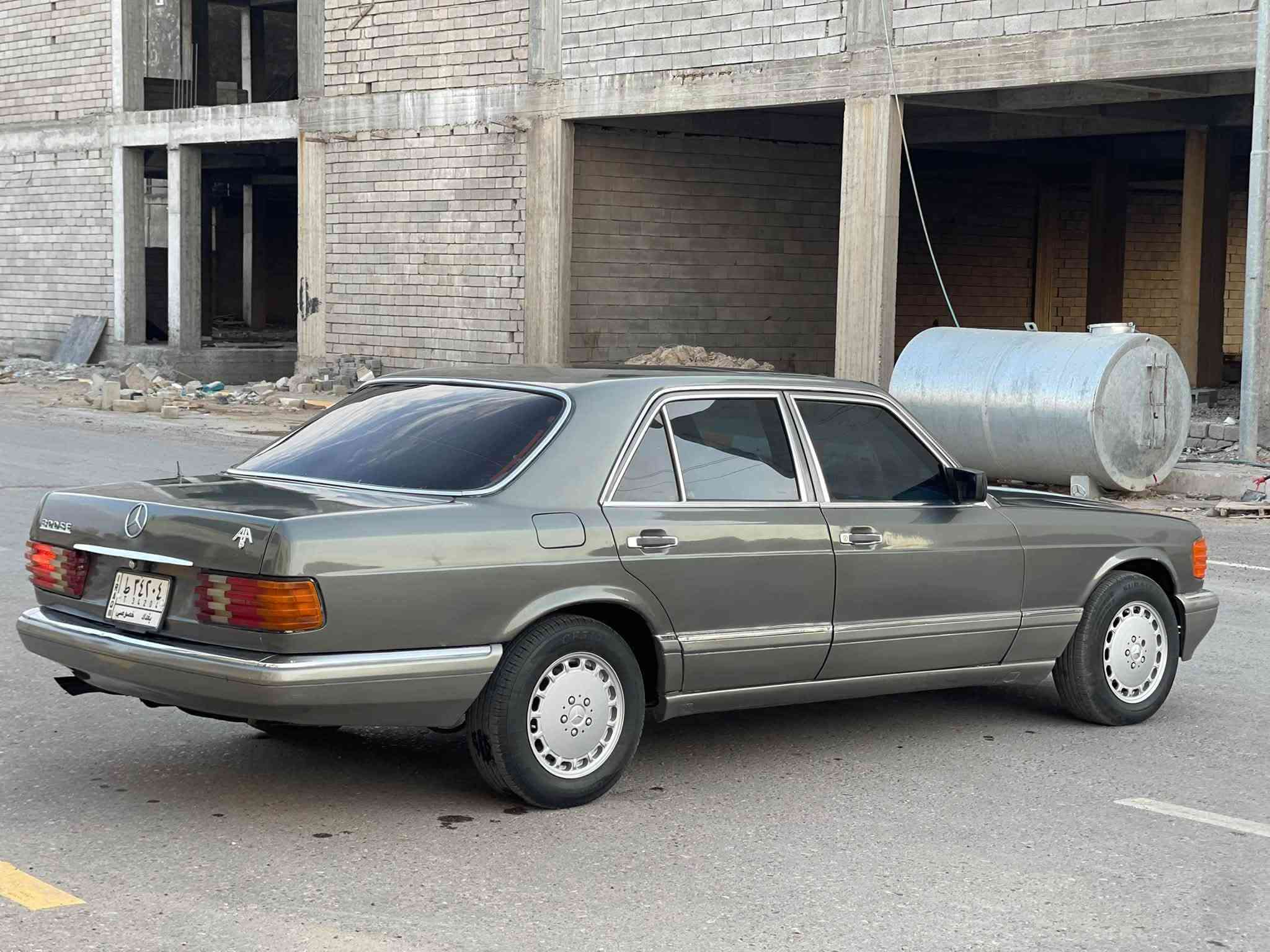 مارسيدس SE300 • ١٩٨٩ • رقم بغداد
