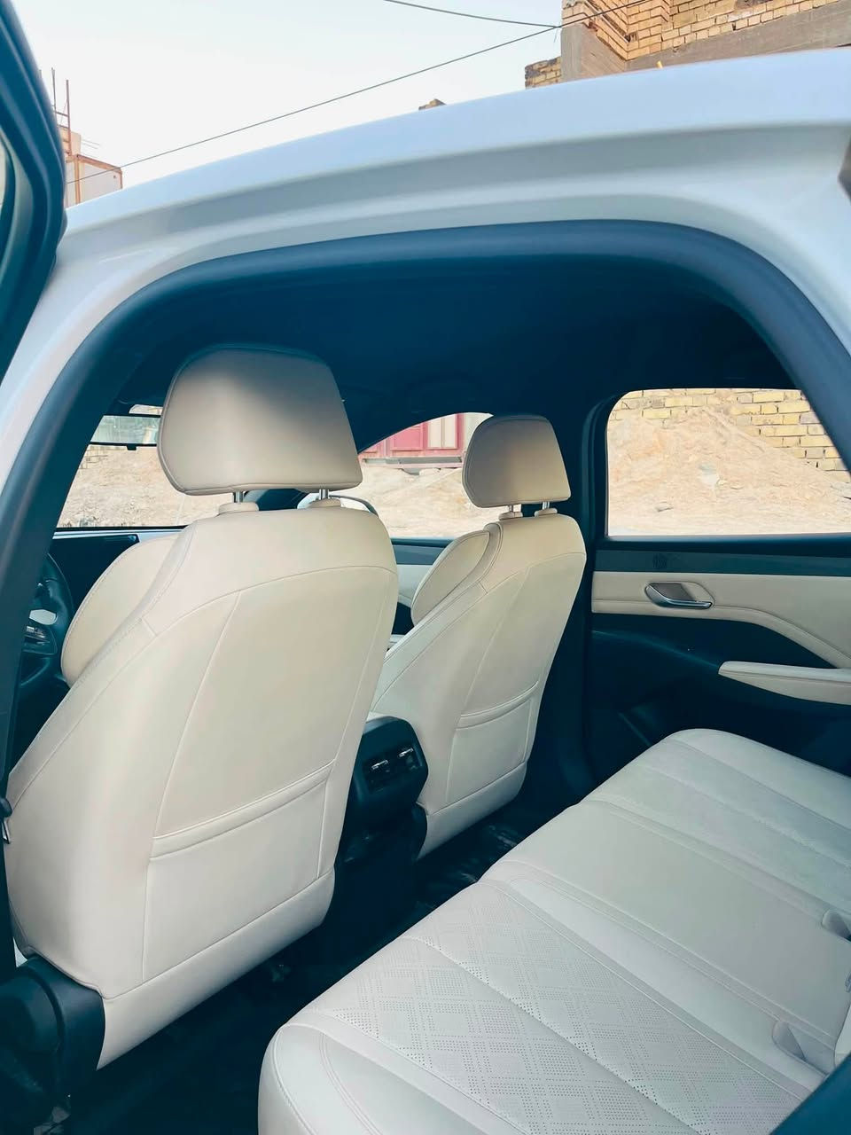 🚘 للبيع BUD موديل 2025
📍 المحافظة: بابل
🎨 اللون: أبيض
🛣️ الممشى: 33 ألف كم
💰 السعر: 19 مليون قابل للتفاوض

✨ المواصفات:
• شاشة 
• تحكمات ستيرن 
• ويل أسود
• السيارة بحالة زيرو ونظيفة جداً
• جاهزة للفحص والشراء

📞 للمهتمين مراسلة خاص أو اتصال
***********
🔥 سيارة نظيفة وسعرها مناسب، والجاد يتفضل.
