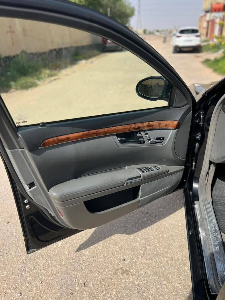 مارسيدس s350 2008 أصل 
فول مواصفات . تبريد ثلج 
كير ومكينة مكفول 
تحكمات كشنات 
كشنات تدفئه وهواي بيها مواصفات 
حدادية اماميه نص عمر 
السعر 55 
التواصل واتساب
 ***********
مكاني ديوانيه
