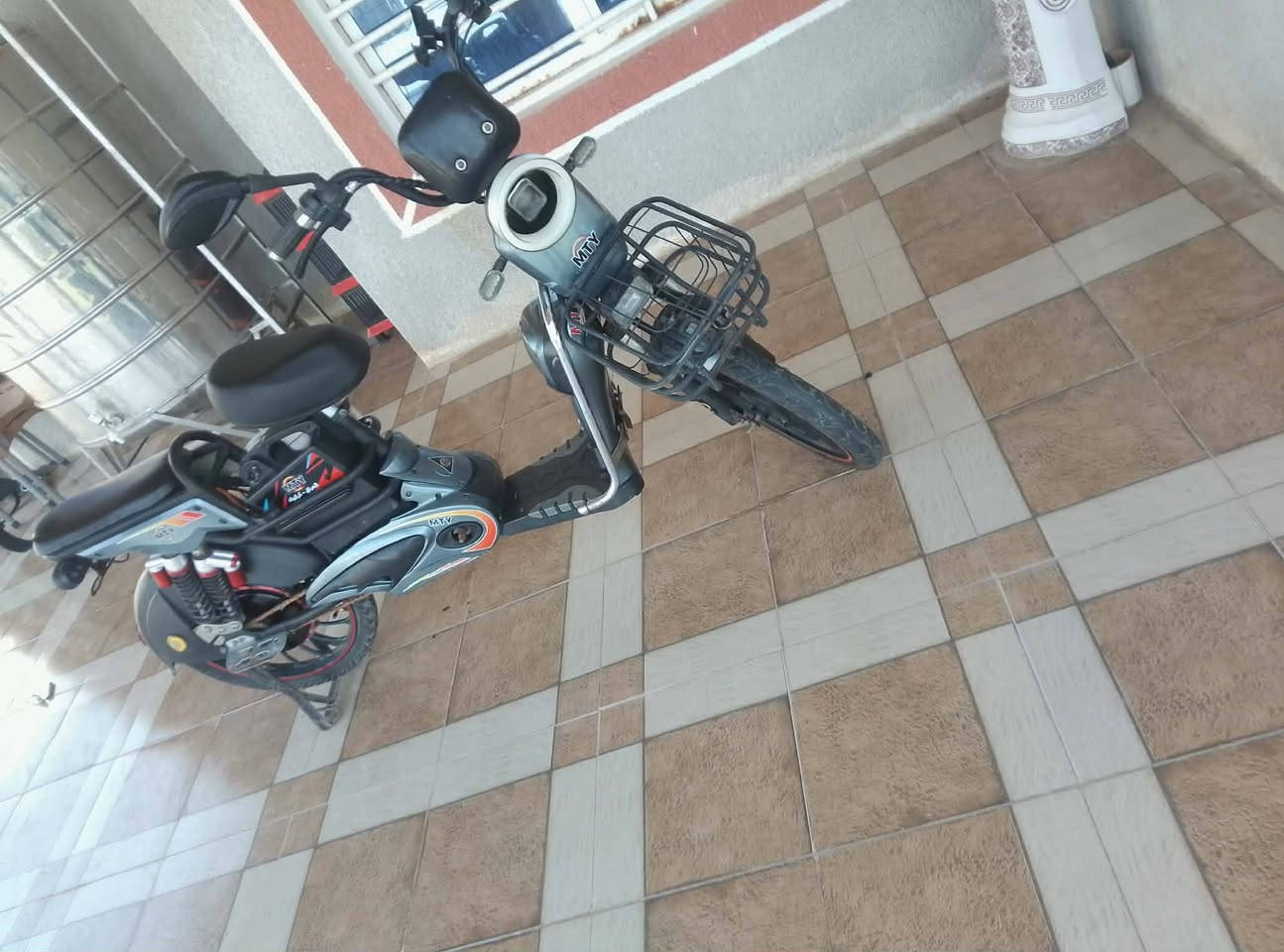 بايسكل شحن للبيع مفول خير من الله السعر 350وبي مجال بسيط الاتصال ع رقم ***********
