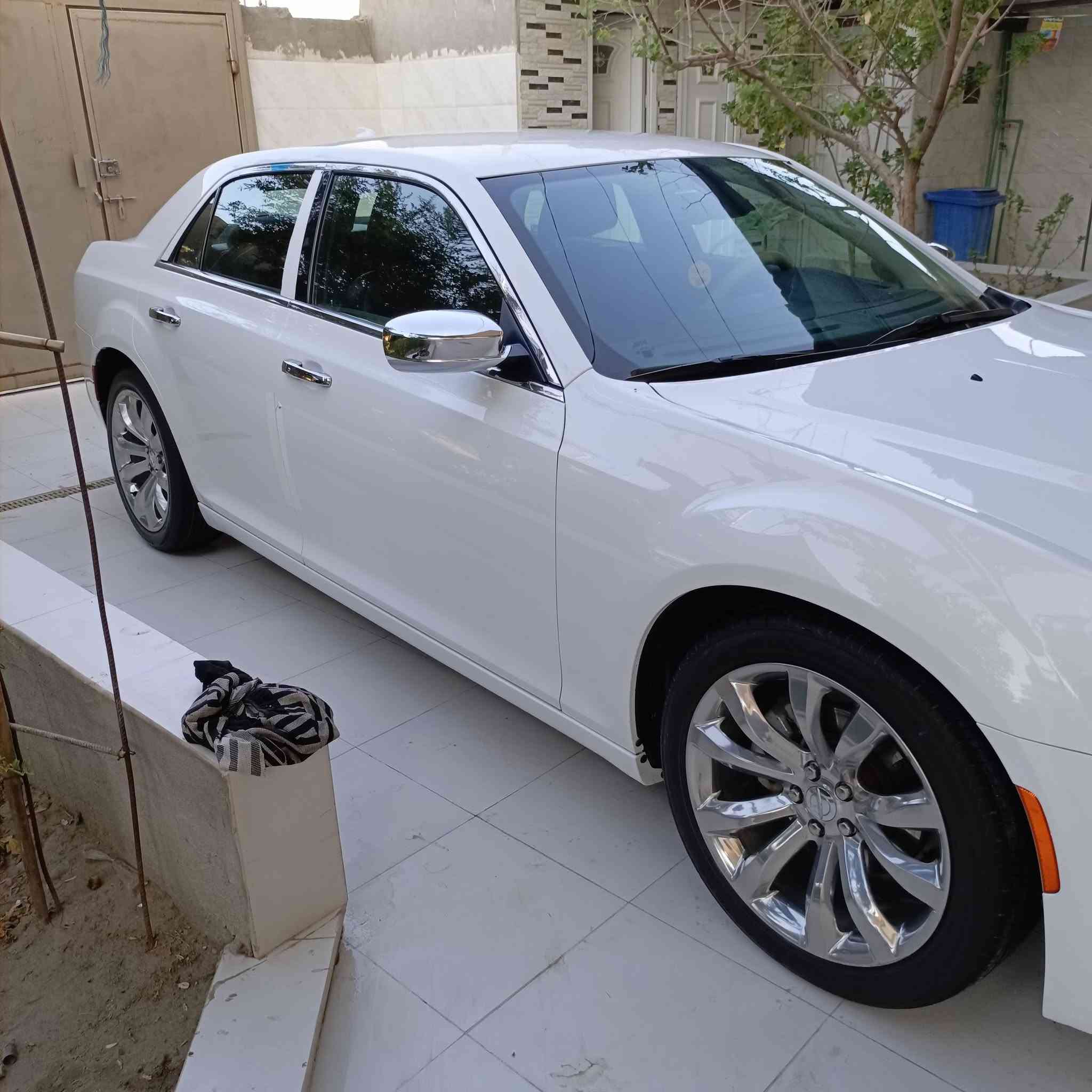 اوباما 2019فئات C300مكفوله  ماشيا 87 كشنات حار بارد خزن ميموري سيارة ما ناقصه اي شي ***********
