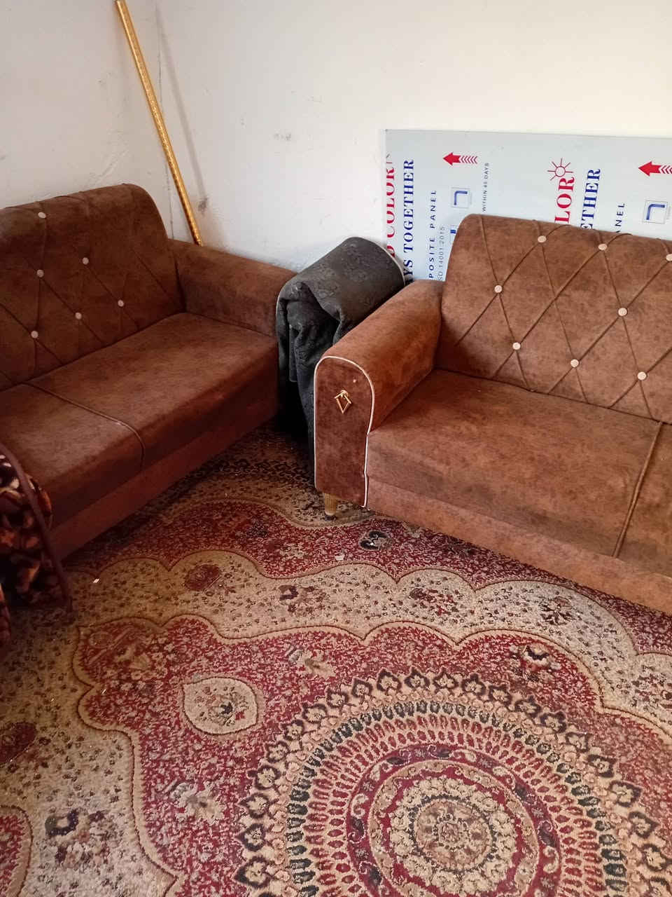للبيع اربع قطع سعر ١٠٠ وبي مجال بغداد ***********

