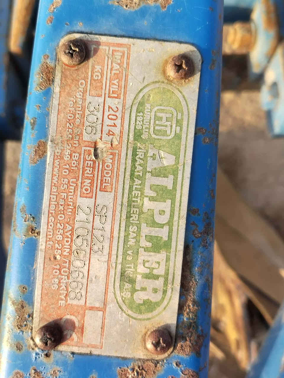 اسلام عليكم
فدان للبيع تركي البلير   حجم. ١٢ موديل ٢٠١٤ الاصلي جديد حيل مكفول 
من كسر لحيم عواج شرط 
الأستفسار ***********
ملاحضه الواقع حلا من الصوره

