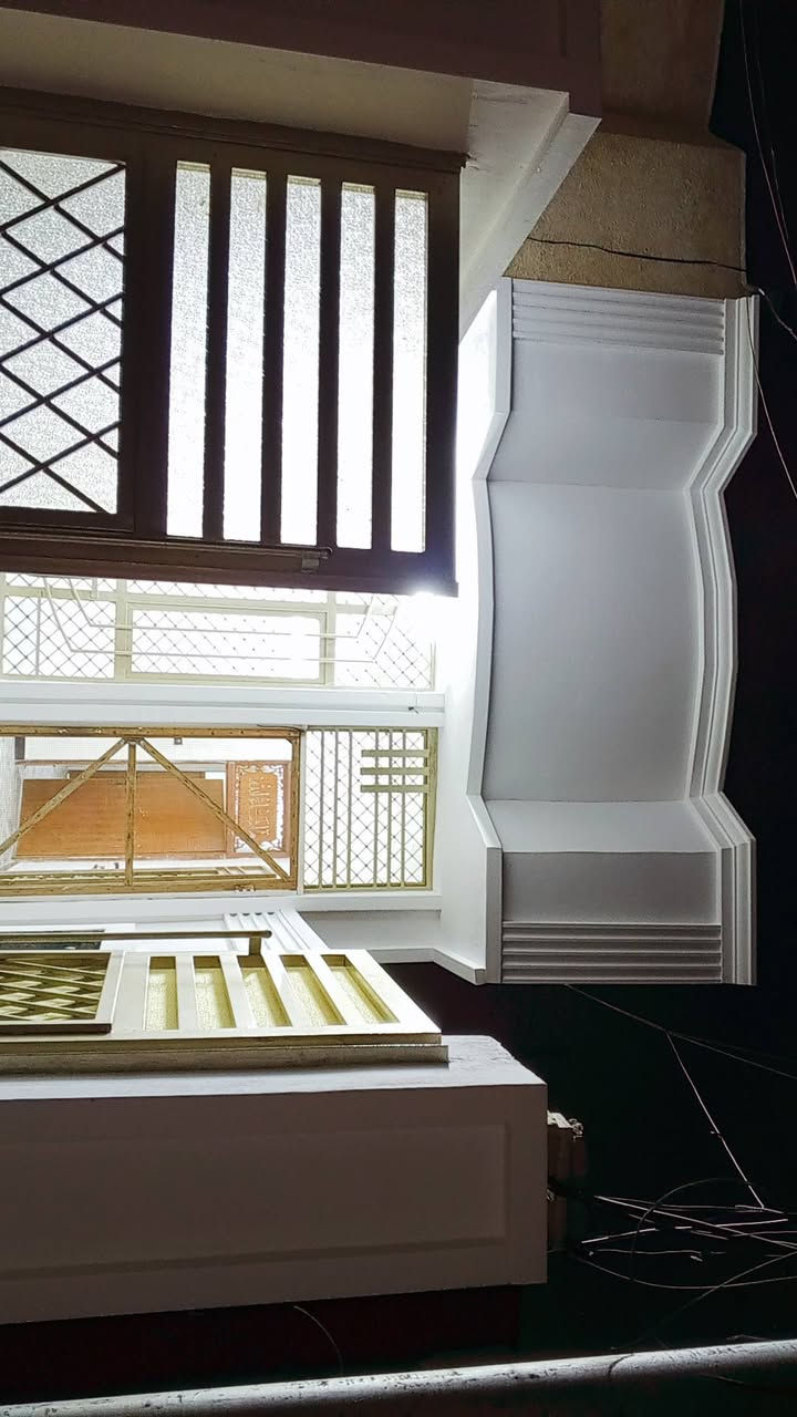 سلام عليكم مشتمل للبيع مساحه 75 بيت نضيف ومقابيل البيت حديقه مسيجه وكامله الببت موضح بل تصوير الاستفسار *********** واتساب فقط
