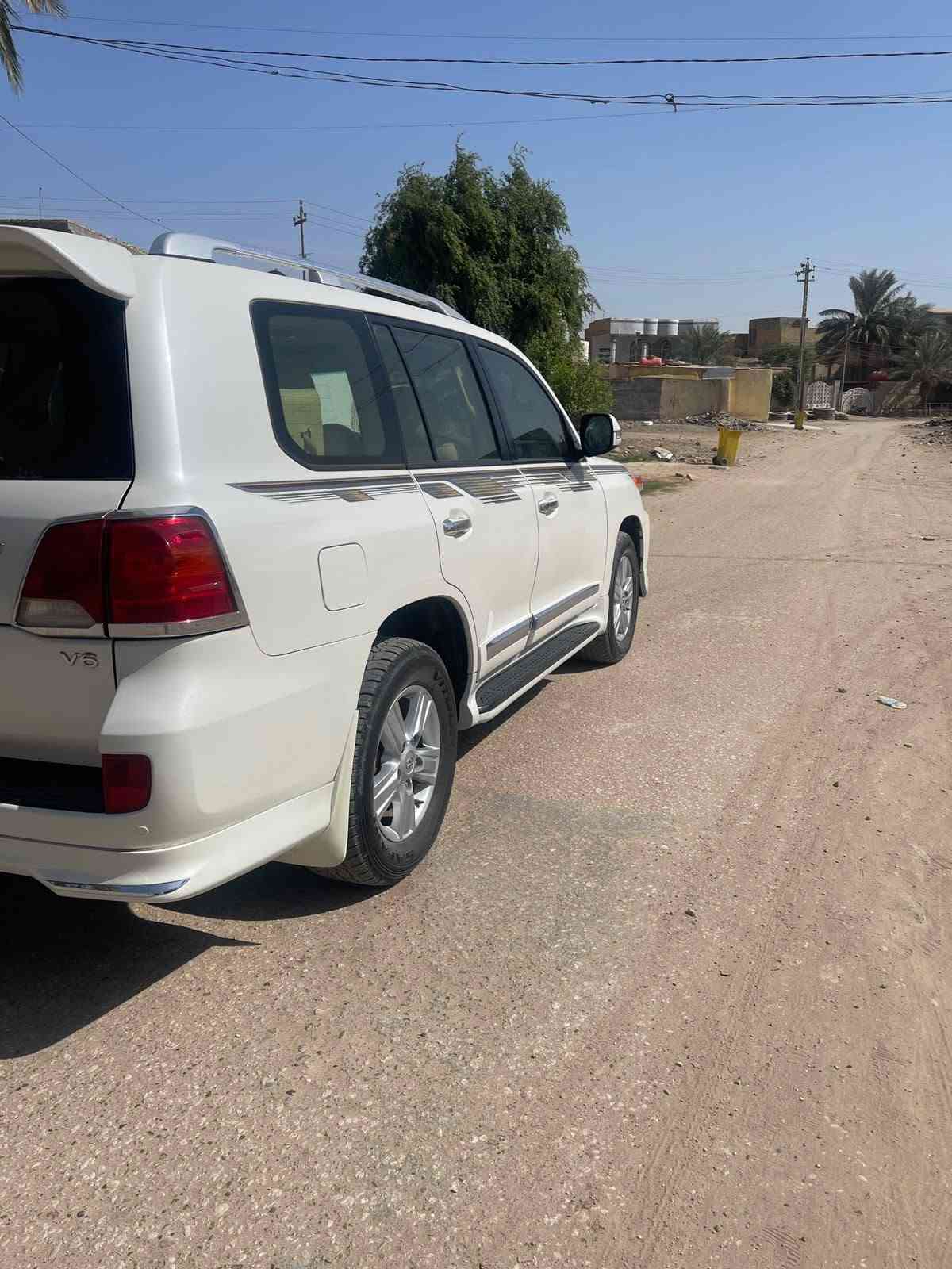 لاندكروز • ٢٠١٤ • رقم بغداد