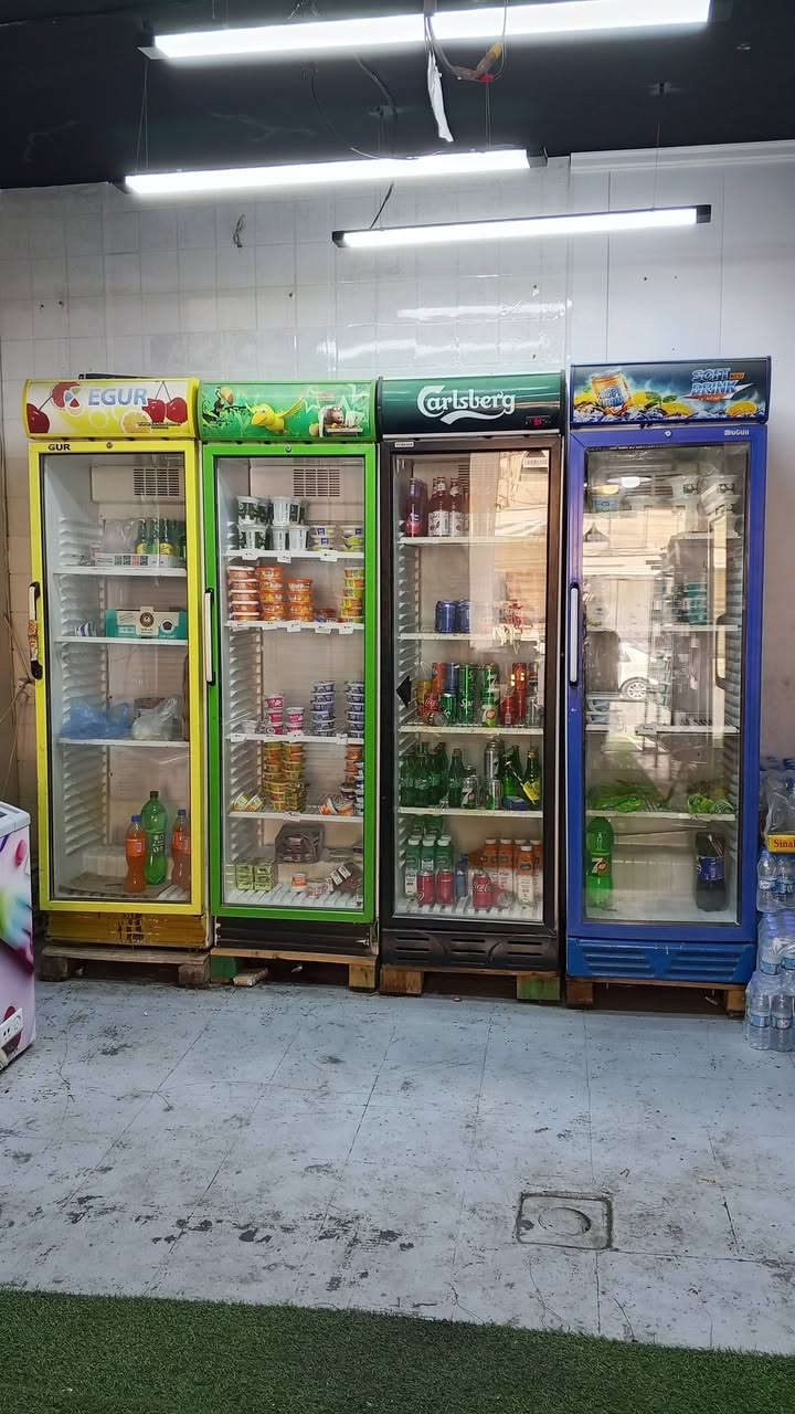 السلام عليكم عارضات ايكور تركي نظيفات درجه اولى للبيع العدد اربعه سعر الوحده, 300 شرط الشغل والفحص والنظافه 
***********
