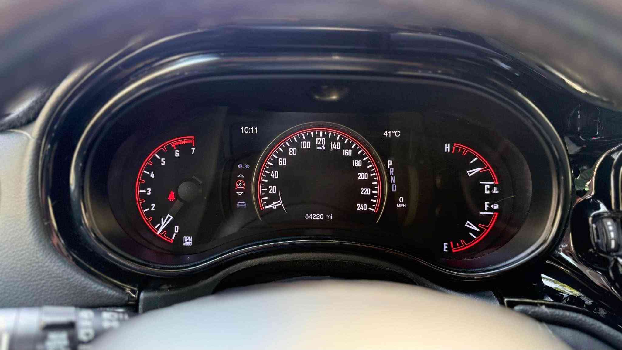 سلام عليكم 

دورنكو 2021 جيتي بلس 

محرك 5700  V8 و كير اوتو 8 سرعات

ماشية 84 الف

فول موصفات 1/1 خزن ميموري 

فتحه سقف كشنات تبريد تدفئه رادار امامي حساسات 360 درجه شاشة كبيرة

7 راكب كشنات VIP منفصل 

شاد اله عدسات و لد احمر للايت

4 قطع تبريد وباقي الموصفات معروفه 

رقم بغداد بسمي تحويل ثاني يوم حره 

حادثه سرقه 3 قطع امامية بنيد و جاملغات امامية 

بدون ارباك

بيه منظومة غاز ايطالية 80 لتر يعني انسه الصرف مشدوه بأربيل

مكاني بغداد الحرية

***********

معروضه 260 و بيه مجال بسيط

سيارة حرة بأسمنا و تحويل مباشر بغداد, العراق
