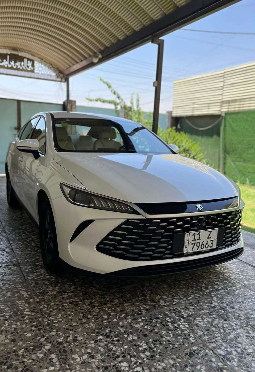 بي واي دي كن بلاس 2025 رقم بغداد تحويل مباشر
BYD Qin Plus 2025 
(( داخل ابيض )) 🔥🔥
ثلاث انظمه  (( بانزين - كهرباء - هايبرد ))

المواصفات معروفه فوول 
السيارة على وضع الزيرو كفالة عامه 
مجموع المسافه المقطوعه 8 الاف فقط  🔥🔥

السعر : 19.900 تسع عشر مليون وتسع مائه ألف دينار 
للاستفسار : *********** 
العنوان : بغداد
