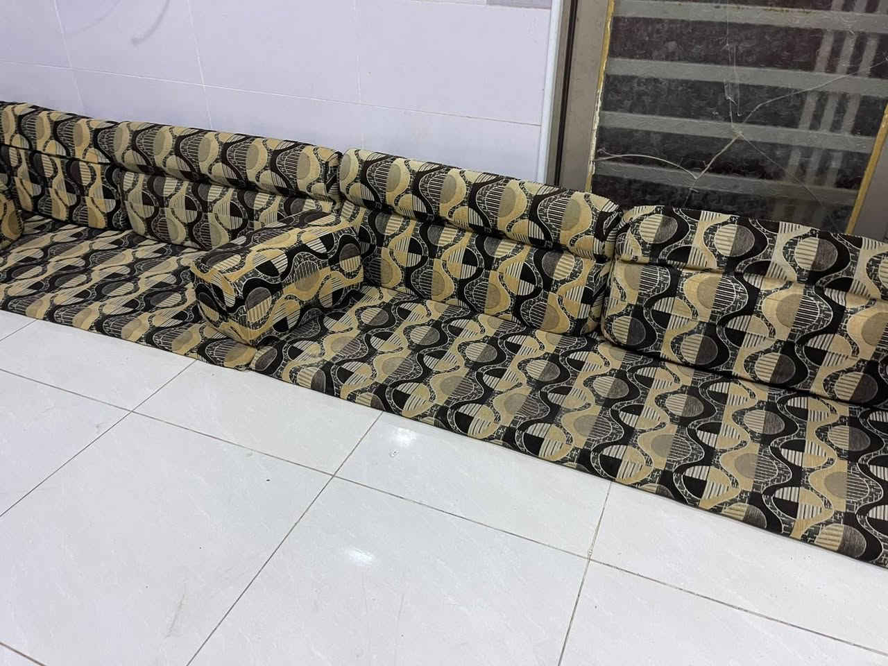 جلسه سعوديه • ١٤ متر • ٧ دواشك