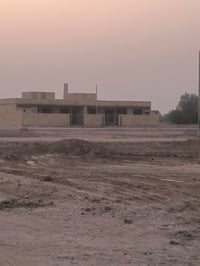 قطع ٣٠٠م • بيوت هيكل • ماء وكهرباء