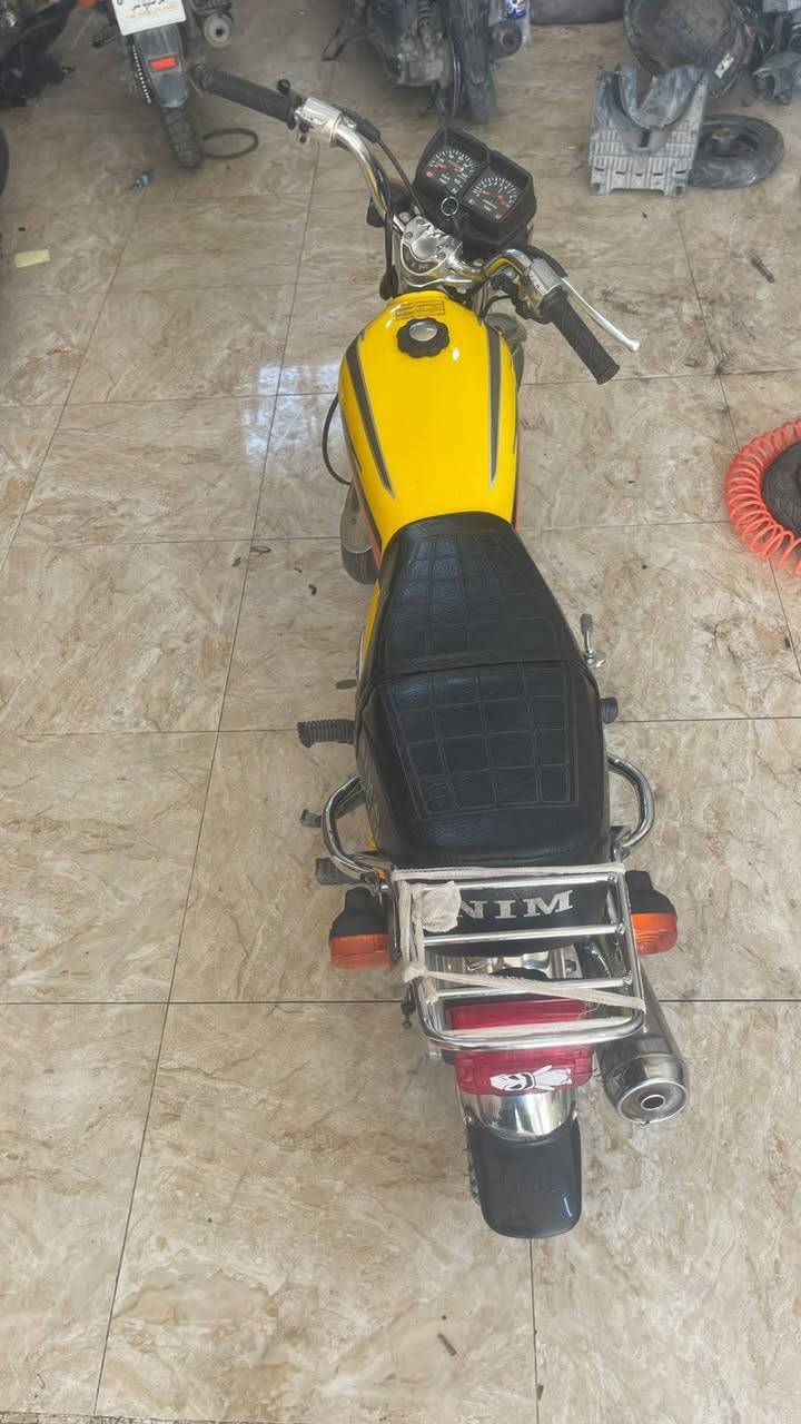 للبيع 
كامله مديل 26
سعر 600وبيه مجال 
اتصل ***********
