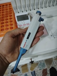 اجهزة مختبرية استعمال قليل شرط الفحص  💯 07739548114 ابيعهن شلع كلهن  8...