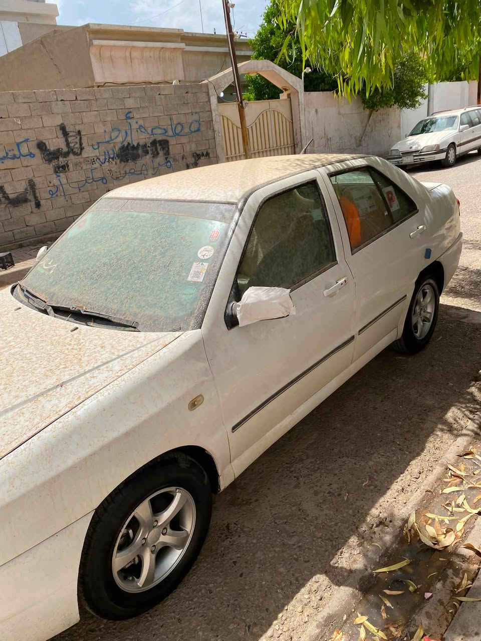 سلام عليكم عندي شيريكيون موديل2013تبريد بارد وتدفئه سياره مال بيت نضيف دفتر بنزين بي 4تايرات جديد سياره بسمي شرط تحويل رقم اربيل حته مراوسه هم يرهم شي نظيف سعر43بيم مجال ***********
