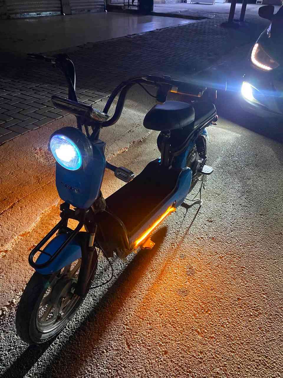 للبيع شحن ونظيفه جديده استعمال قليل بيها ثنين سويج وثنين بصمات ونظام كارت وتشغيل عن بعد ما بيها تصليح او تبديل بطاريه جيده خدميه سعرها 210 وبيها مجال للطيبين مكاني الدوره ***********
