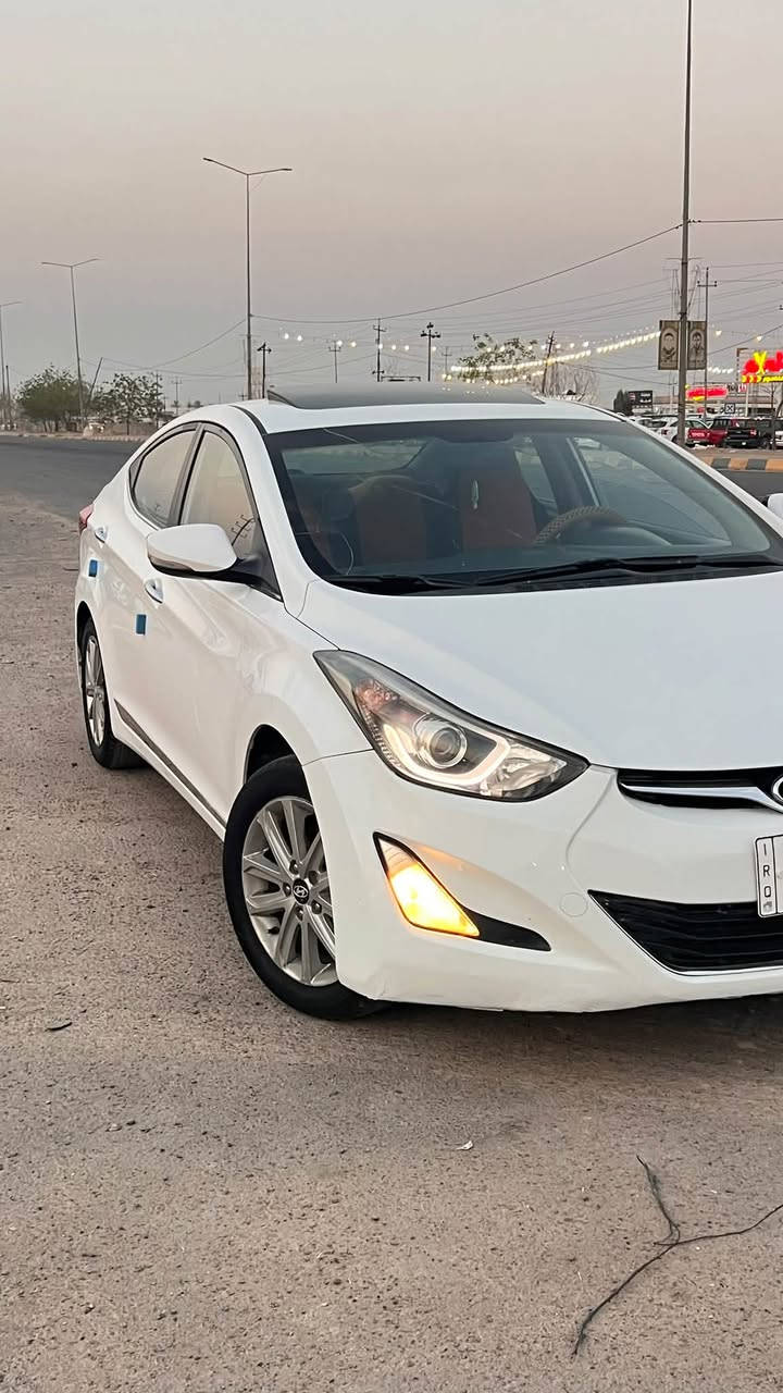 النترا ٢٠١٥ خليجي بغداد دولي بيها رش قبغ بدون ضربه جنطه وشويه بخشم البونيد مال تشليع سونار واضح محرك ١٨٠٠ وكير  وتبريد جاهزه 
فول مواصفات  بدون بصمه 
لد امامي شاشة كامره ويلكب فتحه وبعد بيها مواصفات مكاني الدجيل سعرها ١٠٨ بيها مجال بسيط ***********
