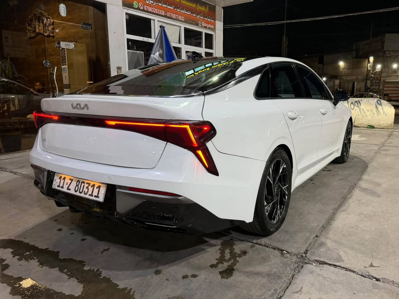 اللهم صل على محمد وآل محمد
🚘 للبيع Kia K5 GT-Line موديل 2025 

السياره فول مواصفات. تحكمات رادارات. فتحة سقف بانوراما. 

مثبت سرعه.  قياده ذاتيه.  حساس تصادم امامي. توقف ذاتي. تشغيل عن بعد. فول السياره 1/1. 

ماشيه 15,000ml 

• الموديل: 2025. 

• السيارة: Kia K5 GT-Line. 

•المحرك :  2500. 

• الحالة: نظيفة وجاهزه. 

• الاستخدام: شخصي.   

• السعر:19,800 💰. 

• قابل للتفاوض بالمعقول. 

•الضرر: جاملغ خلفي وجزء من الصندوق بدون دواخل ايرباك سليم. 

• السيارة جاهزة للفحص والمعاينة. 

📍بغداد /حي تونس 

***********
