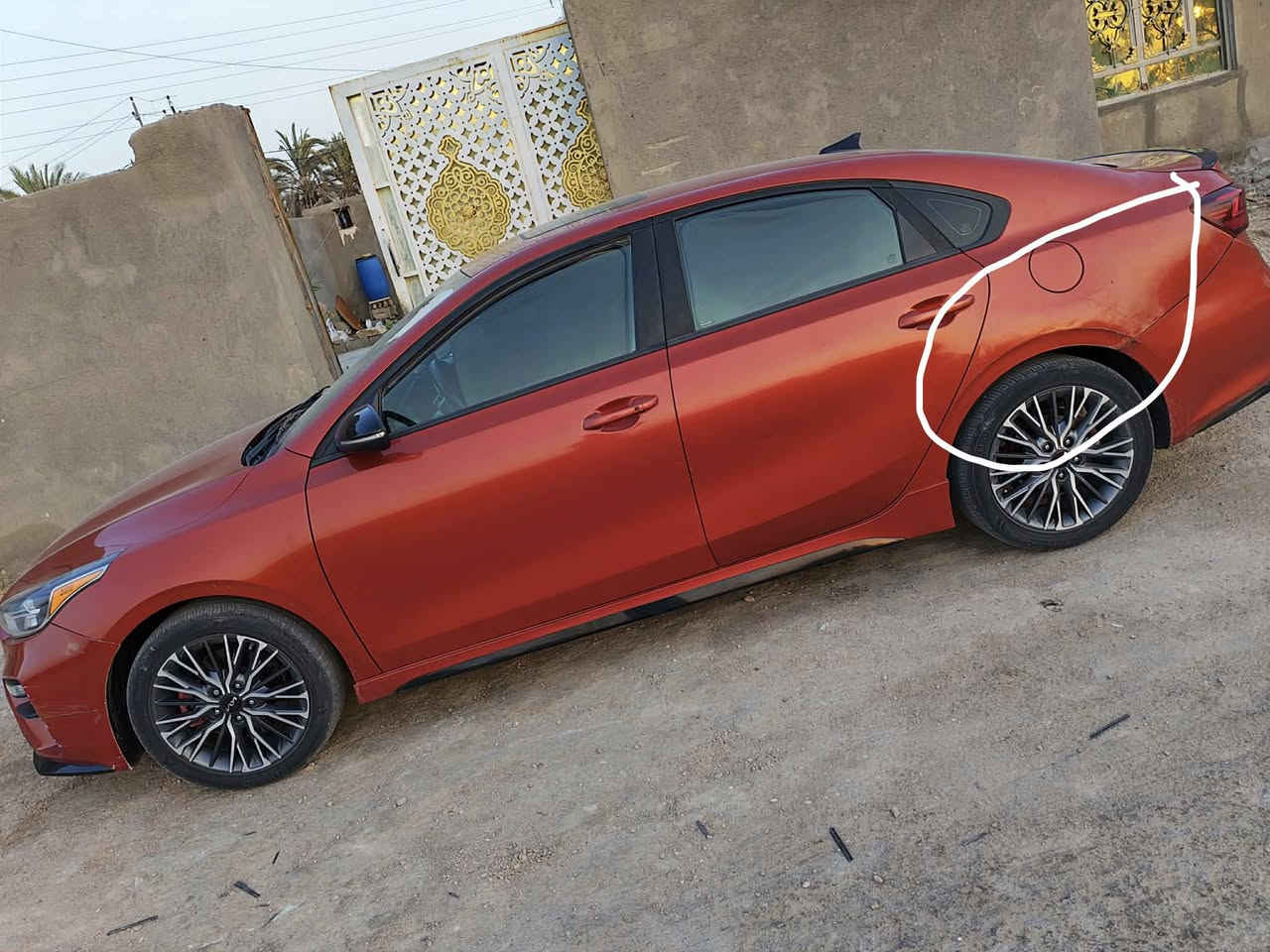 سلام عليكم فورتي وارد امريكي2020 GT سياره فول مواصفات فتحه بصمه رادار جانبي تحديد مكينه 1600 تيربو كير محور ATمسار تبريد ثلج ماشيه 60 الف سياره بيها جاملغ خلفي نفسه راجع بارد وحافه الصندوك ماشر عليها سياره رقم قادسيه باسمي تحويل مباشر للبيع او مراوس بتكسي حسب القناعه سعر 115 بيها مجال للاستفسار ***********

