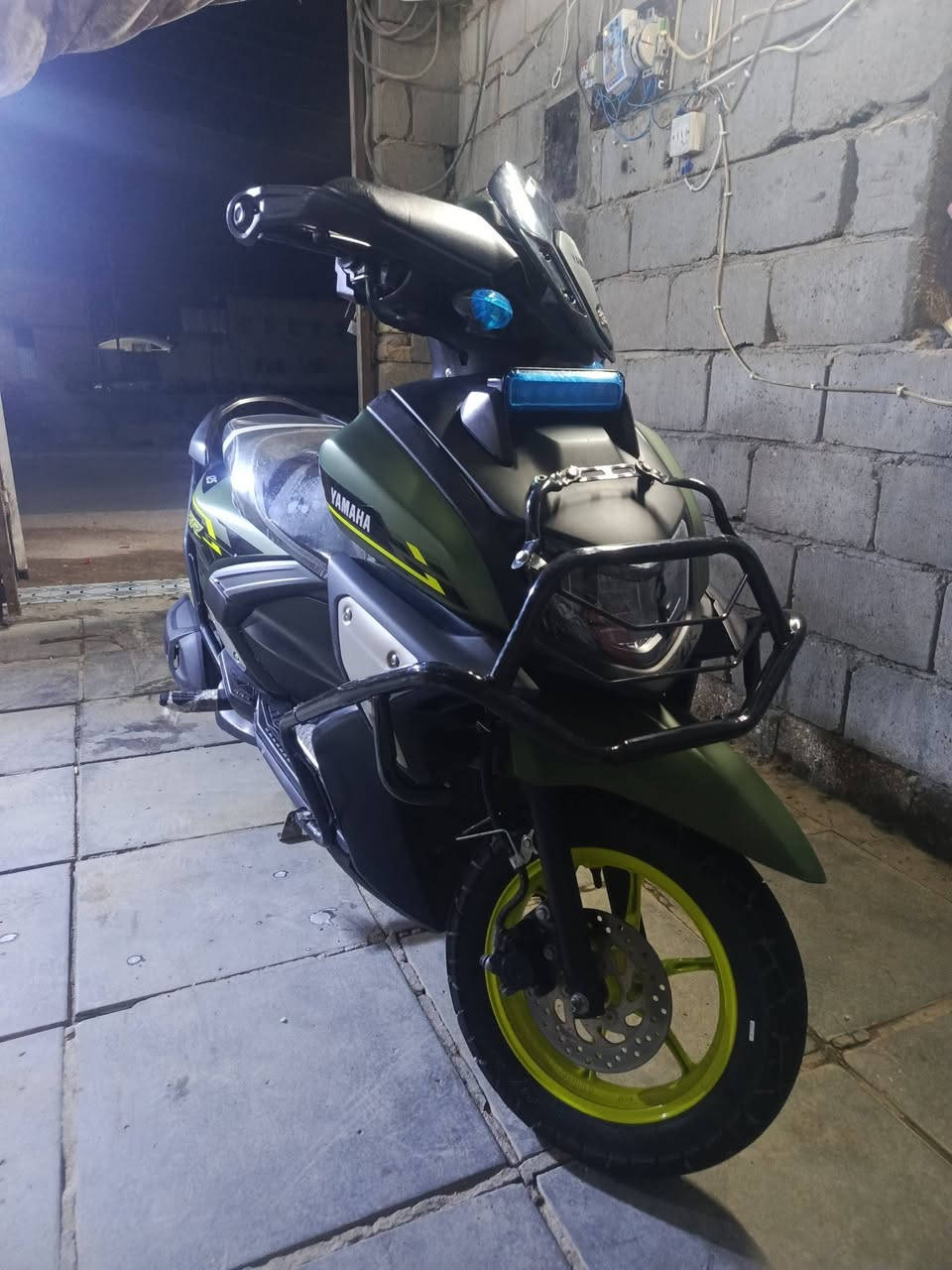 . ZR2024 
كامل ملحقاتها 
مكان سماوه 
سعر مليونين 200 
ستفسار ***********
