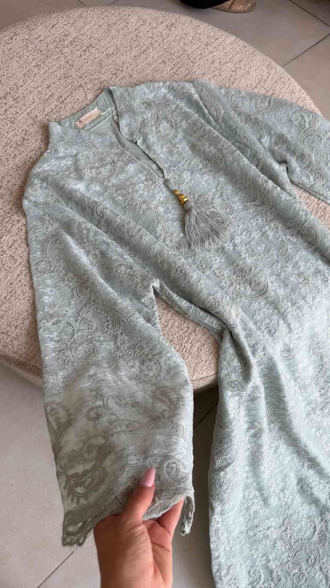 الكلابية الأنيقة 🤍✨
السعر 60 ألف
القياسات S • M • L • XL • XXL
الطول 130 سم
