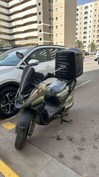 دراجع كهربائيه للبيع نظيفه 100٪ استعمال ست اشهر فقط ضمانه سنه من المعر...