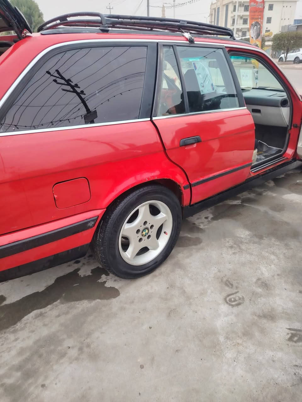 بي ام ٥٢٥ مسكر فانوص موديل 93 تبريد ثلج گير اوتو كهربائيات جاهزة بدون نقص رقم انبار الجديد هزه جديده
محرك كير خير من الله 
سياره بلاديه بدون صبغ باسمي تحويل مباشر بيع او مراوس حسب القناعة 
مكانه فلوجه
***********
واتساب
السعر ٤٨ وبيه مجال قليل
