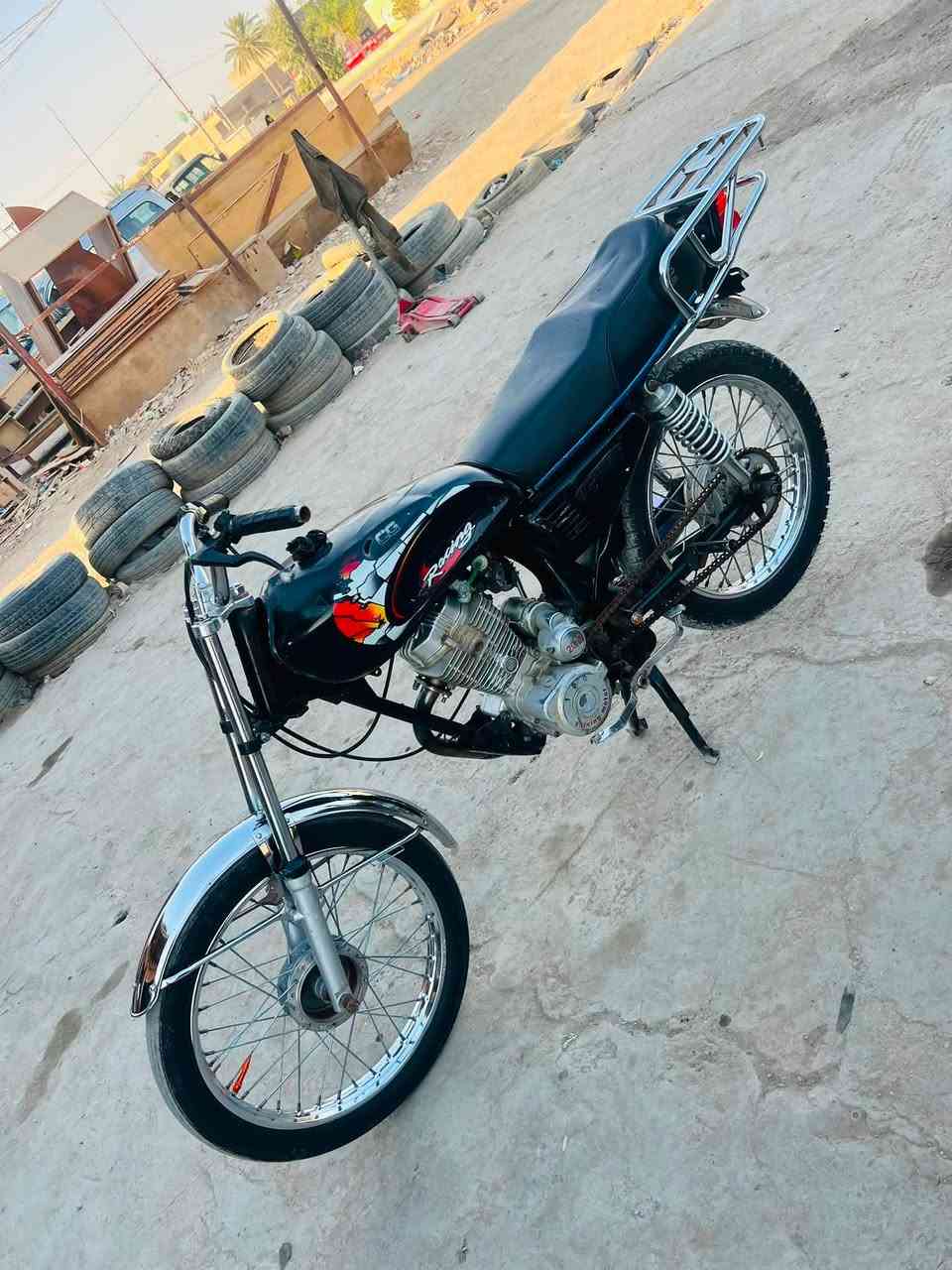 سلام عليكم دراجه للبيع بيه مكينه ستوته بطله ب٢٥٠قفل برغي مانقصه ***********
