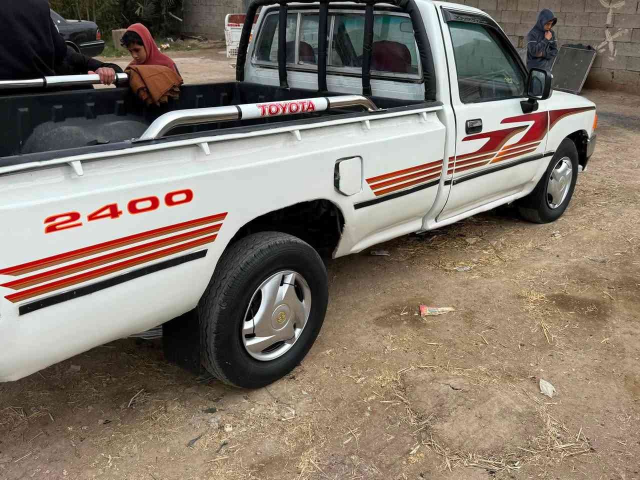بيكم للبيع موديل 96 السعر 25 وبيه مجال المكان ذي قار قضاء النصر *********** احمد الخفاجي
