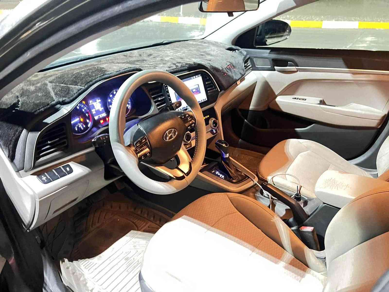 سلام عليكم اللبيع النترا 2019 رقم بغداد بسمي مكينه 2000دوش جديده لا تبخير ولا تنقيص وارد امريكي حادثه جاملغ وباب والباقي كفاله سياره جديده كلش ما متعوبه تبريد ثلج تخم تاير حداده ما ناقصه شي العنوان البصره سعر 93 وبيه مجال بسيط كلش *********** Singapore
