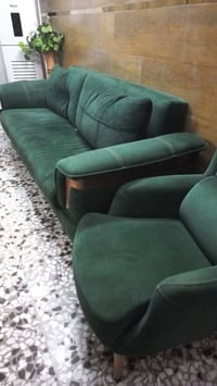 من رخصه الادمن عندي تخم قنفات للبيع 07710526340 واتساب