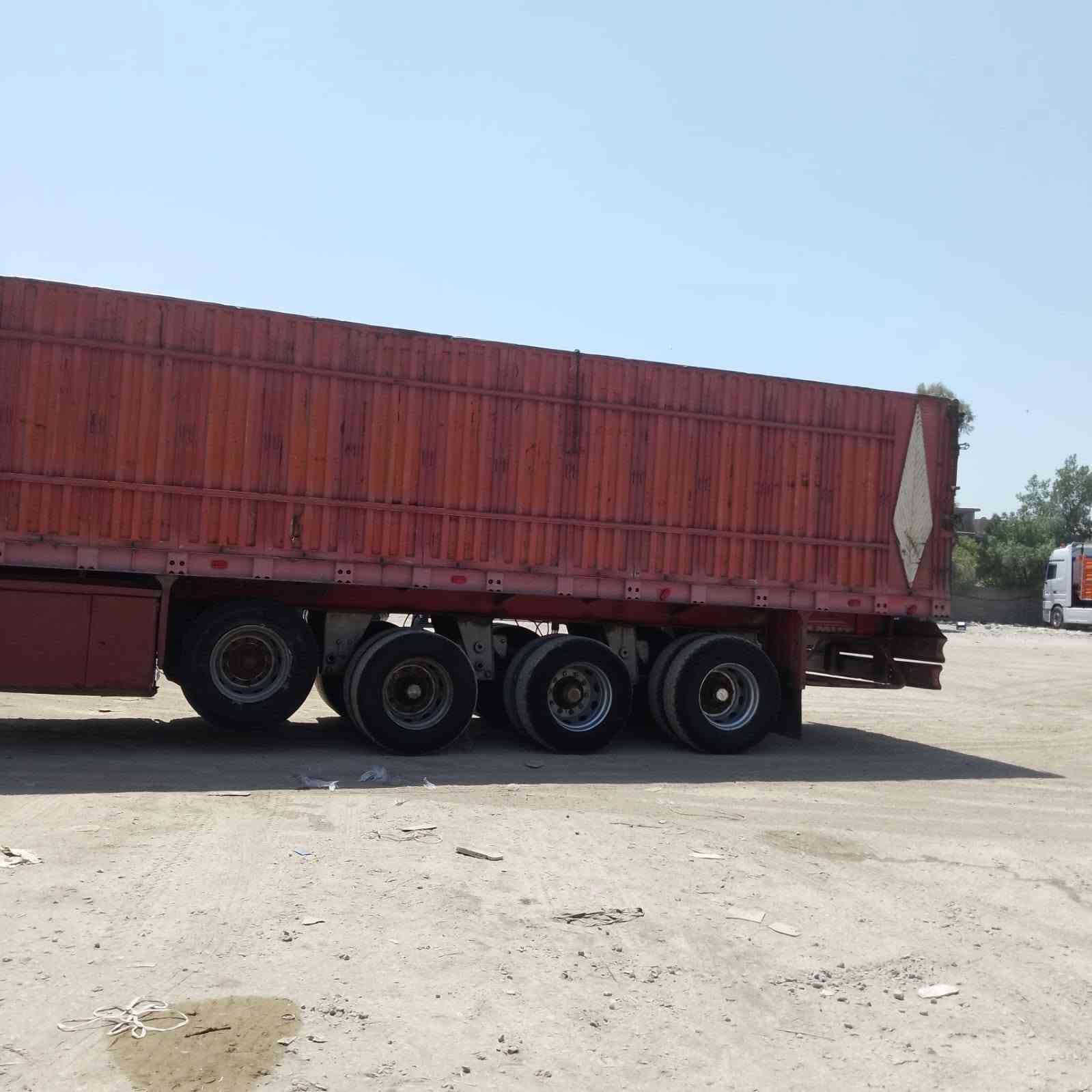 السلام عليكم عربانه حداديه للبيع اربع دناكيرللاستفسارالاتصال على الرقم***********آني امكلف بلنشر
