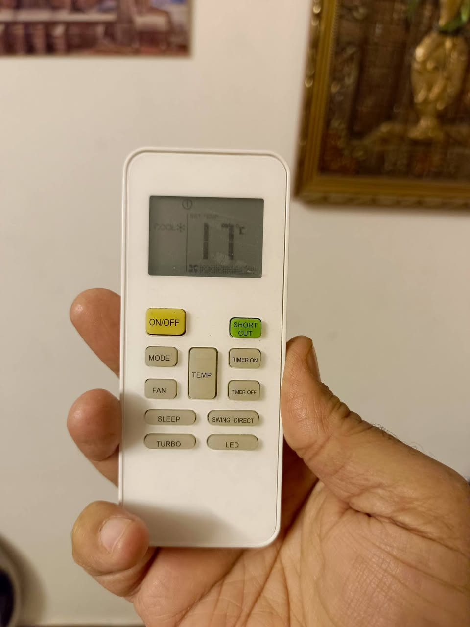 السلام عليكم
سبلت طن ونص للبيع نوع جنرال 
السعر 300 الف
رقم الموبايل 
***********
