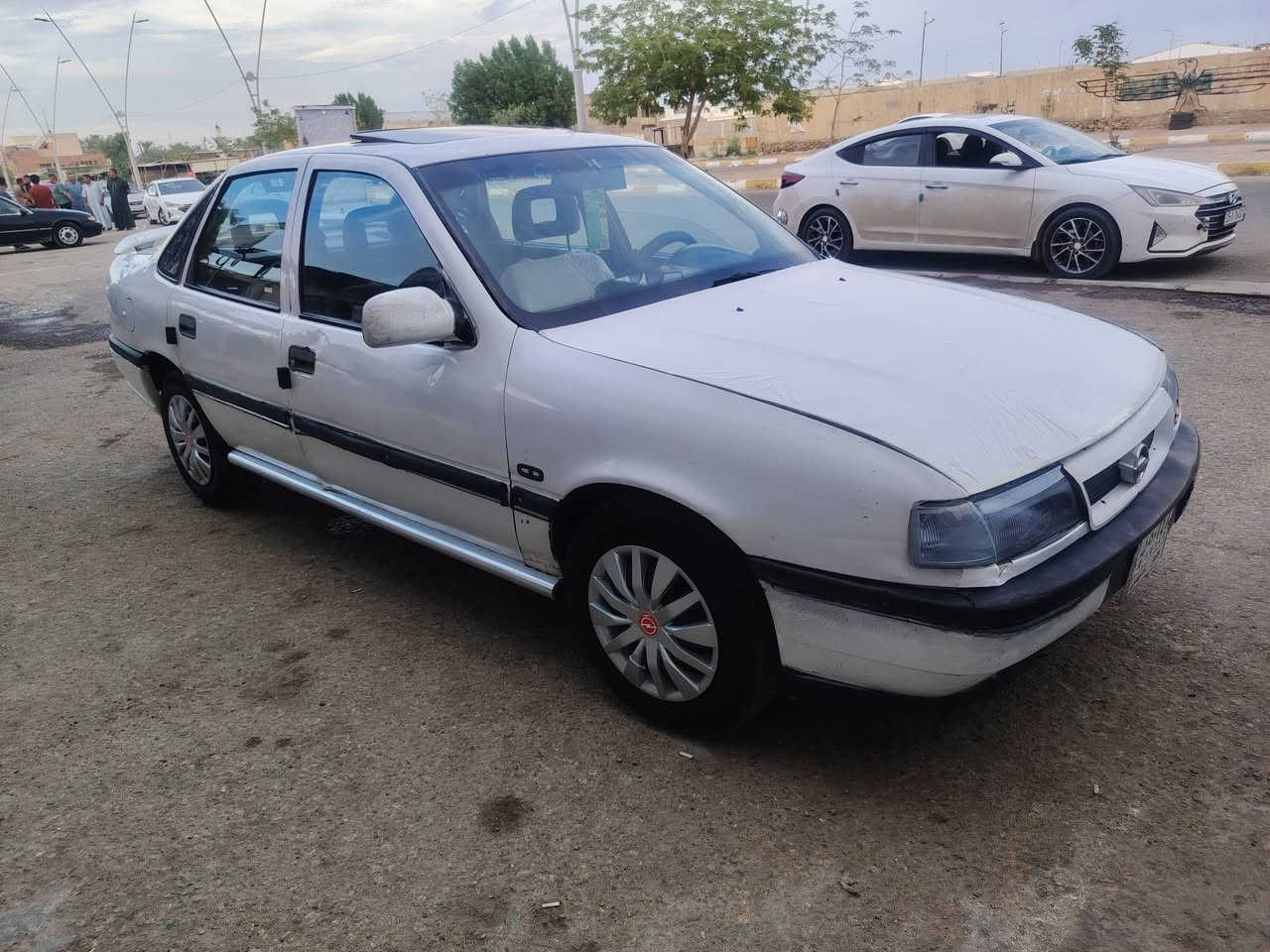 يالله سلام عليكم فكتره البيع مدويل 89 بلاديه بدون صبغ محرك 2000 كير عادي محدث الداخل موديل 95 صدر حلو كهرباء يا شغاله جام اربعه كهرباء سعره قفل 20 مكان هيت حي البكر رقم هاتف ***********
