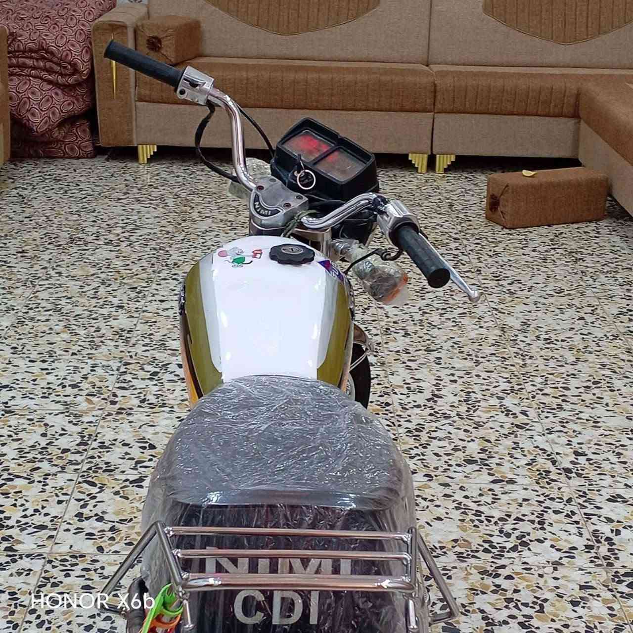 دراجه نامه للبيع اوراق سكنر 2025 السعر 575 وبيه مجال قليل للستفسار ***********

نص مكتوب في الصور:
- HONOR X6b