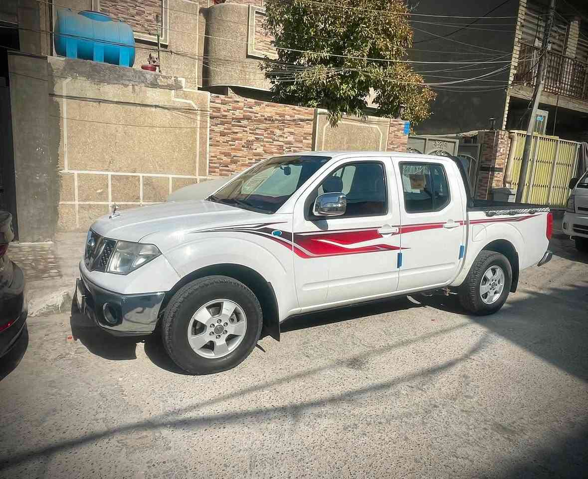 نيفاره للبيع موديل 2010  رقم شمالي انكليزي وسنويه وهزة جديدة سيارة جاهزة
مكينة وگير خير من الله وشرط الفحص تبريد ثلج باتري جديد حداديه جديده وتخم تاير شاشة و كامرة وجهاز مخفف الصدمات 
السعر  100 ورقة  وبيها مجال 
العنوان بغداد الدورة 
***********
