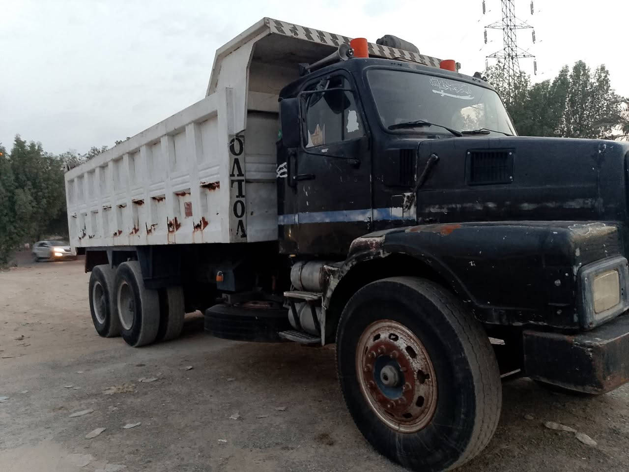 السلام عليكم فالفو للبيع موديل واحد و تسعين مكينه جي 10 گير4×4 كفالة عامة مكينه گير شاصي ومجموعة كفالة رقم اربيل سنويا نافذة السعر 14 مليون وبيها مجال ***********
