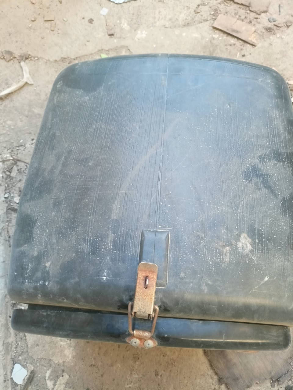 للبيع عنوان حي الكرامه 
السعر 30
‏‪***********‬‏
