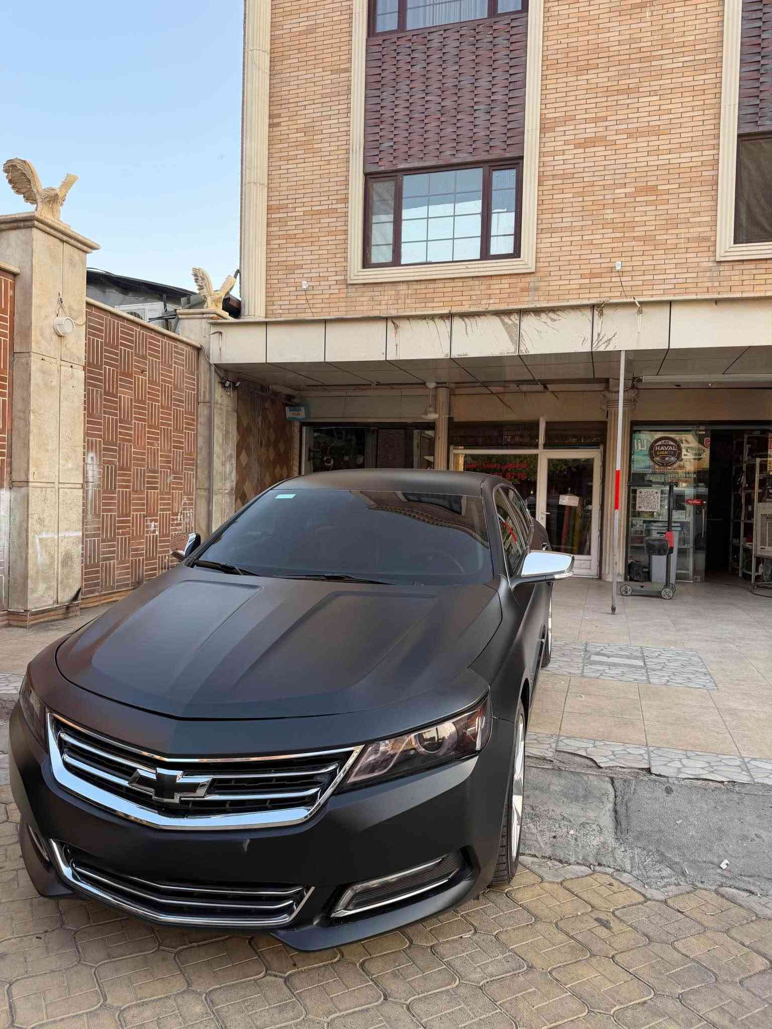 سەرەتا بەناوی خوا
Impala premier V6 2019
فول مواسەفاتە بێ پانۆراما
کوشن کامل جلد هەردوو کوشن کارەبا و هیتەر
راداری ئاوێنە ناوچەی کوێر 
بەسمەو شەغال هەر چوار دەرگا بەسمە 
شاشە گەورەو قاصەو کامێرا حاسە پێش و دواوە
تەبرید دوو زۆن
تەحدید سورعە سوکان فۆلیۆم
ئەپل کار پەلەی و ئەندرۆیت ئەوتۆ
وایەر لێس چارج 
لیدی ناو داشبول دەرگا بیلاد 
موکبەرەو ئمپری فایەر سیستەمی دەنگی Bose
لایت ئەلقە و زینۆن بیلاد 
ویلی ١٩بیلاد
ئاوێنەو تولی دەرگا نیکل 
دفیوزەر
سەیارەکە لەزگەی مات ئەصلی کاراوە
سەیارەکە تابلێی جوان پاکە ناوی لۆک لۆکە 
بێ لێدران بێ ئێرباگ تەنها پارچەی دزاروی هەیە 
هەموو گیانی بەشەرت گێر مەکینە کاربای
تەحویل غەرامە بە شەرت 
١٢٧گەڵا و مەجالێکی کەم
***********:ژم السليمانية, العراق

نص مكتوب في الصور:
- Sako Car Accessory
- ***********
- ***********