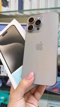ايفون 15 برو ماكس • بطارية 87 • مفتوح