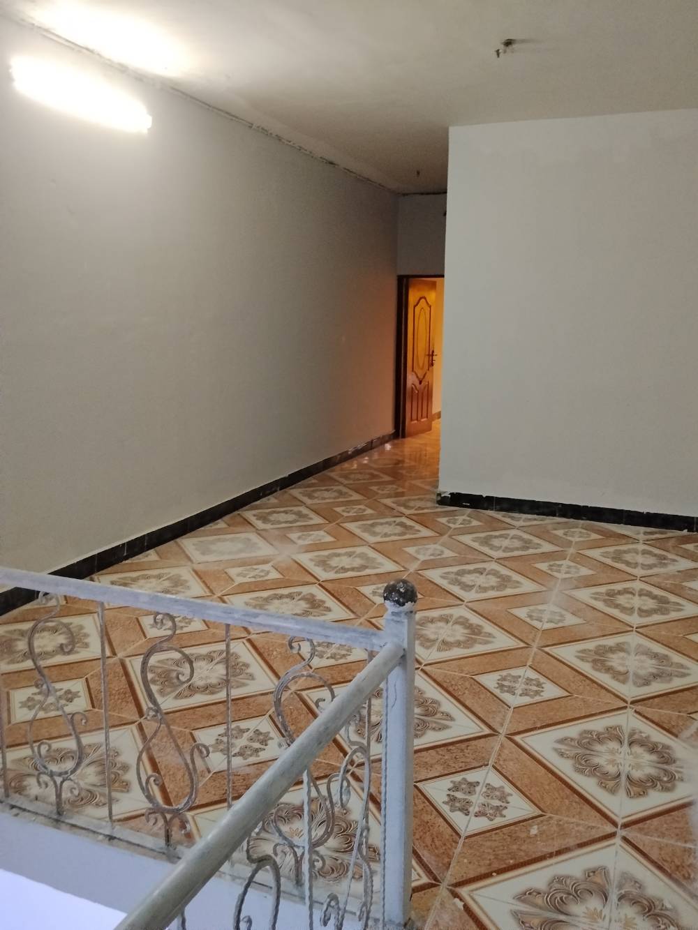 بيت طابقين • القبلة حي الجامعة • فارغ