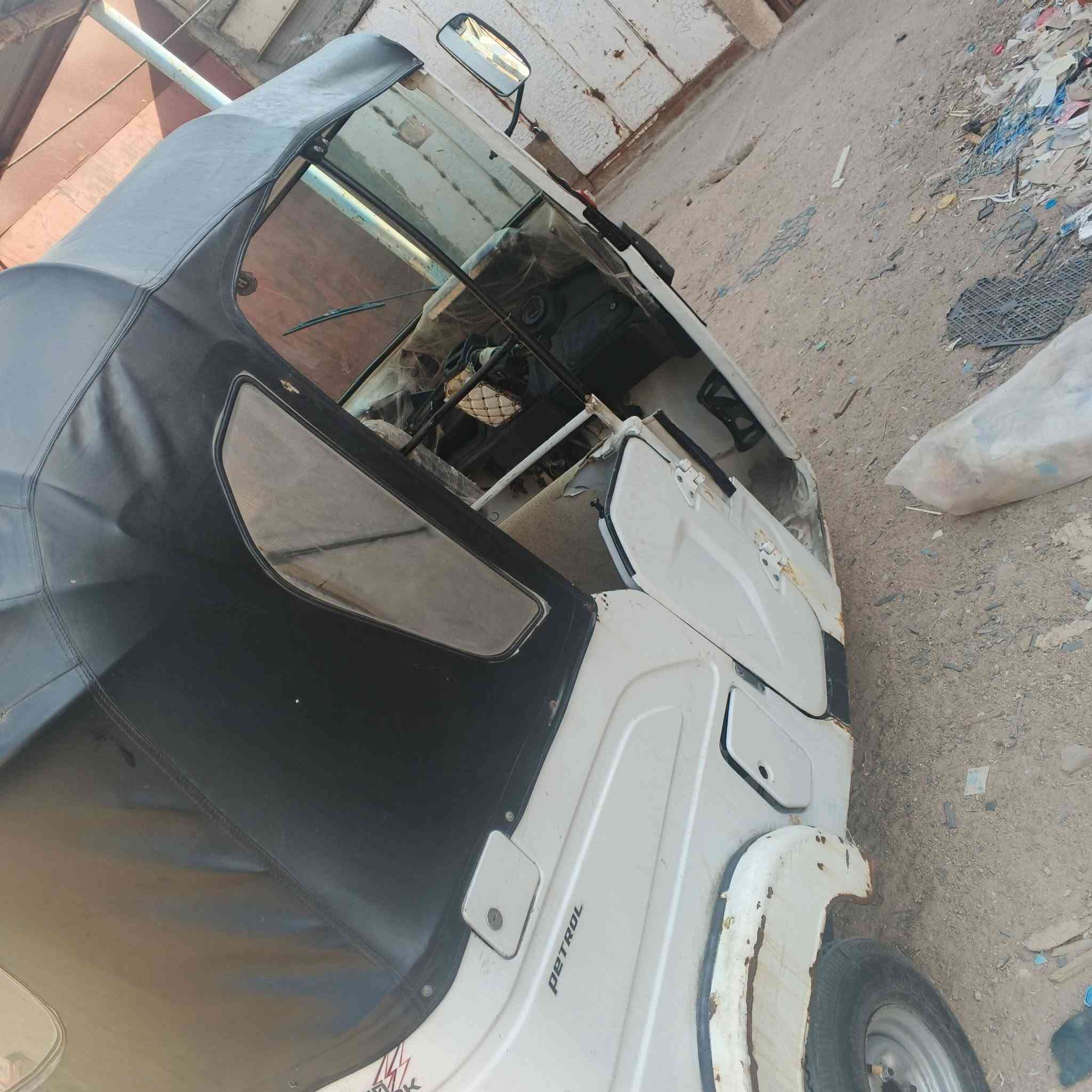 تك تك. باجاج 21 للبيع سنويه ورقم سنوية ابئسمي كهربائيات شغاله محرك نضيف مفتوح تجفيت شركه والبدي شوف العين المكان الامن الداخلي كراج الكوسترات السعر 5800 بيهة مجال قليل ***********
