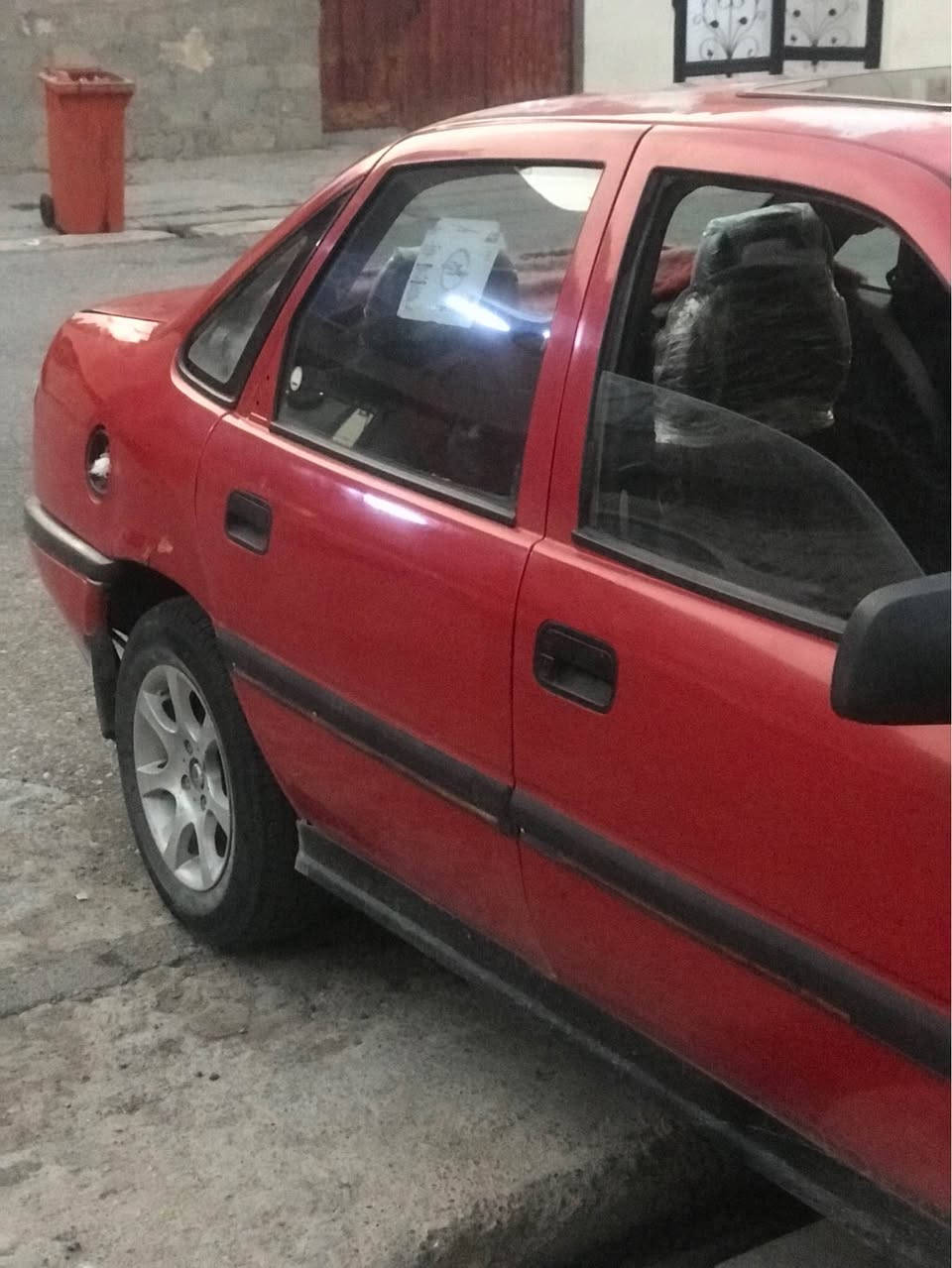 ئؤبل فيكترا مؤديل 1990 مه كينه 20 كير و مه كينه به شه رت  سعر 28 و مجال شوين هه ولير زماره موبايل [***********] أربيل, العراق
