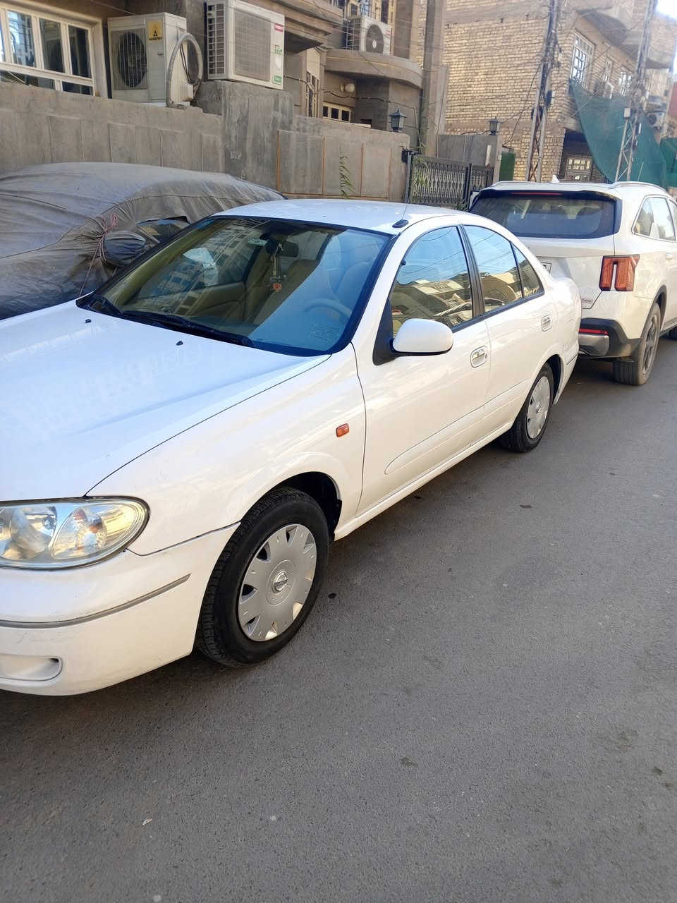 نيسان سني 2009 كفاله من الصبغ 
السعر 110 ماشيه 133
***********
