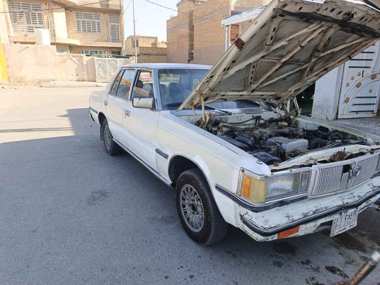 سوبر موديل ٨٢ محرك بطه سياره كشرتها بلاديه بس بوب معمرات مكانه الكوت سعر ٢٥ عليها غرامه ٣٥٠ تنكص من سعرها ***********
