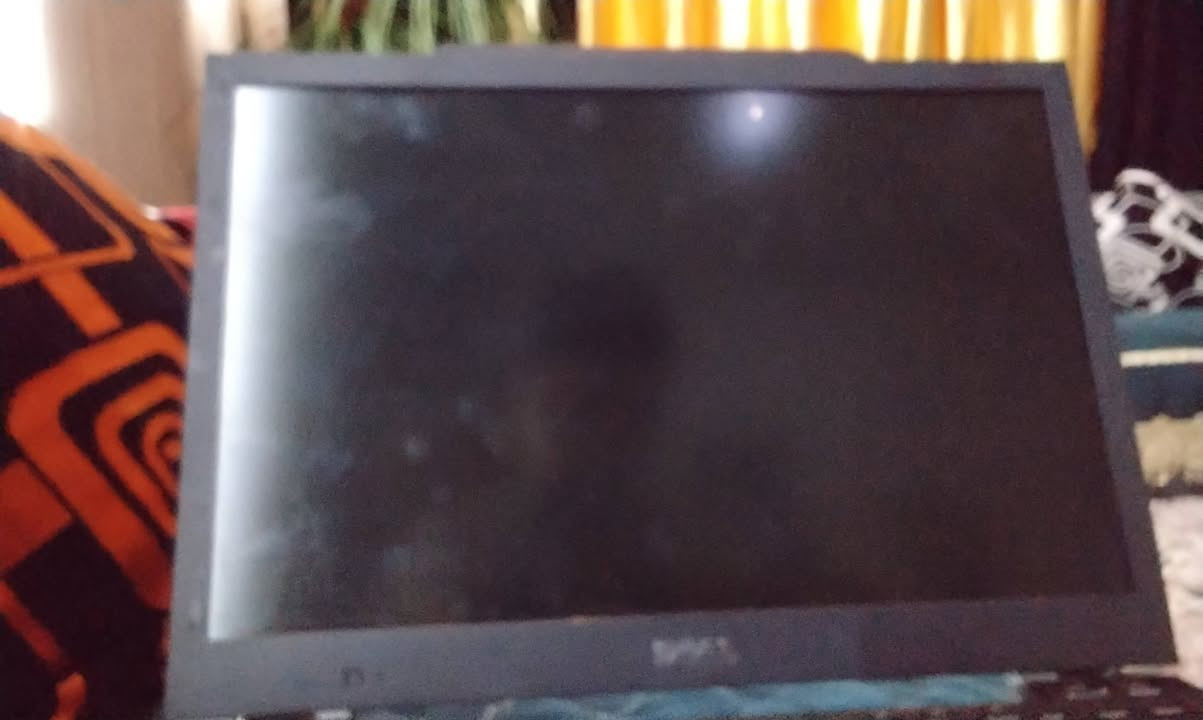 السلام عليكم عندي لابتوب من شركت DELL نضيف كلش بس بدون بطاريه هارد ٣٠٠ كيكه رام ٢ كيكه تكدر زيد
رامات ddr3 مكاني بغداد الزعفرانيه رقمي *********** سعر ٤٠ بي مجال قليل
